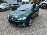 Peugeot 206 Cabriolet CC Roland Garros - Peugeot 206 mit Benzin-Antrieb: Roland Garros