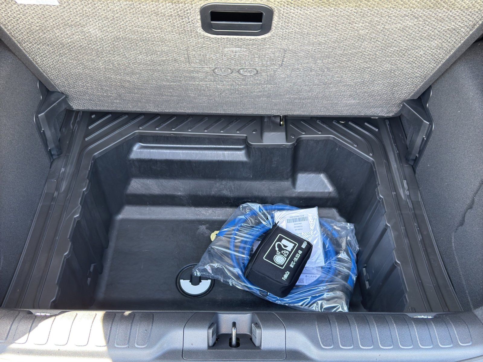 Fahrzeugabbildung Ford Puma Gen-E eMotor 124 kW FWD #Winterpaket