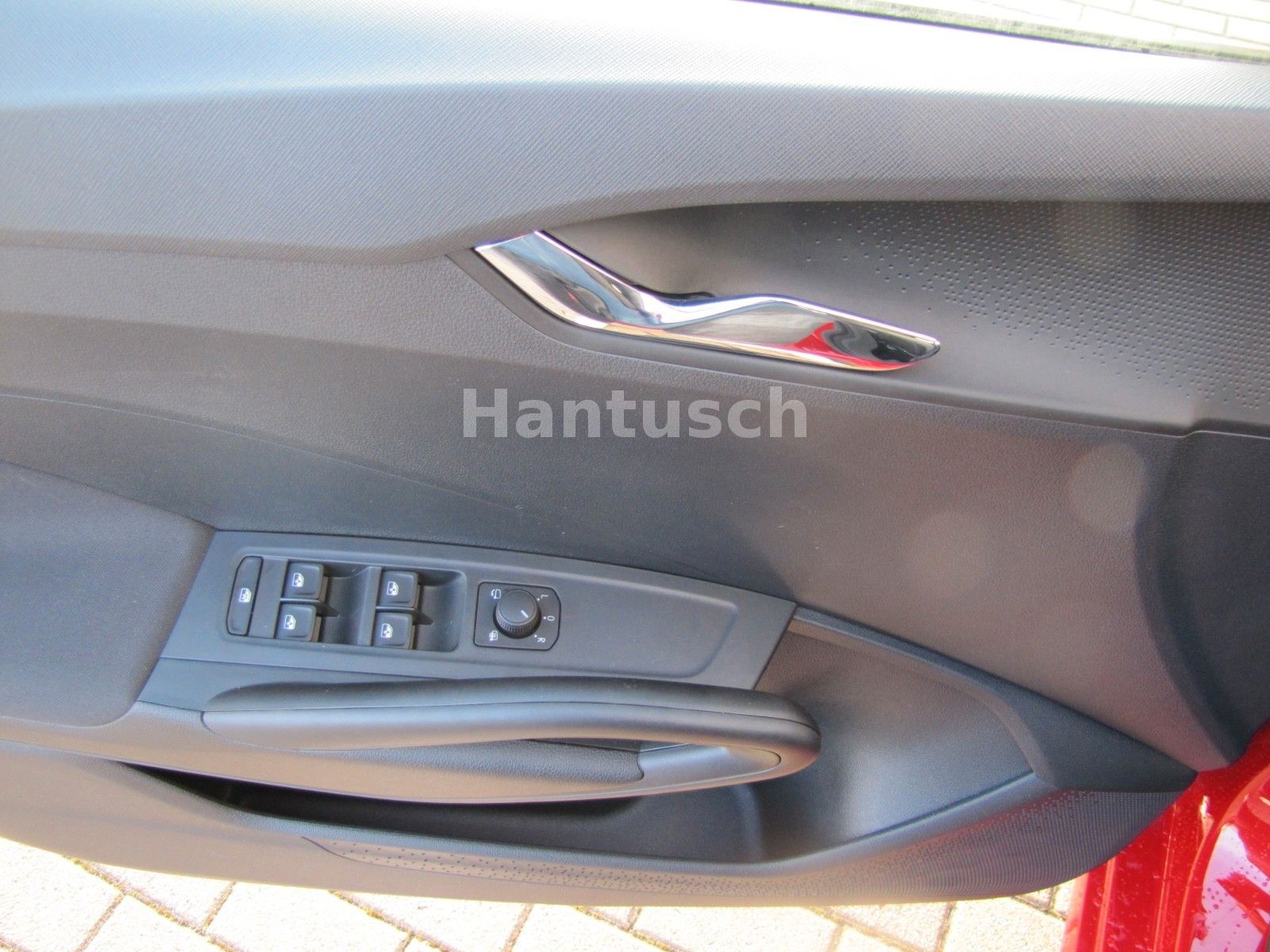 Fahrzeugabbildung SKODA Fabia Tour 1.0l TSI 116PS 7-Gang DSG