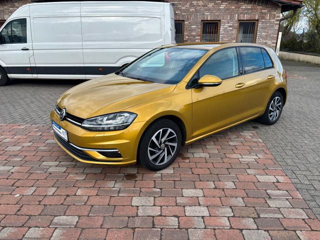 VW Golf