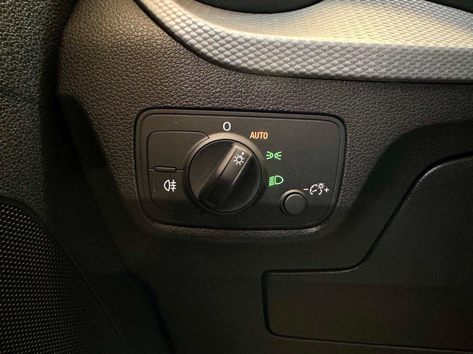 Audi Q2 35 TFSI S Line LED Nav Virtual 1.Hand, миниатюра 21