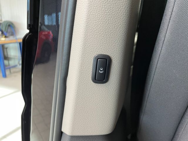 T7 Multivan Life 2.0 TDI DSG LED AHK NAVI RFK