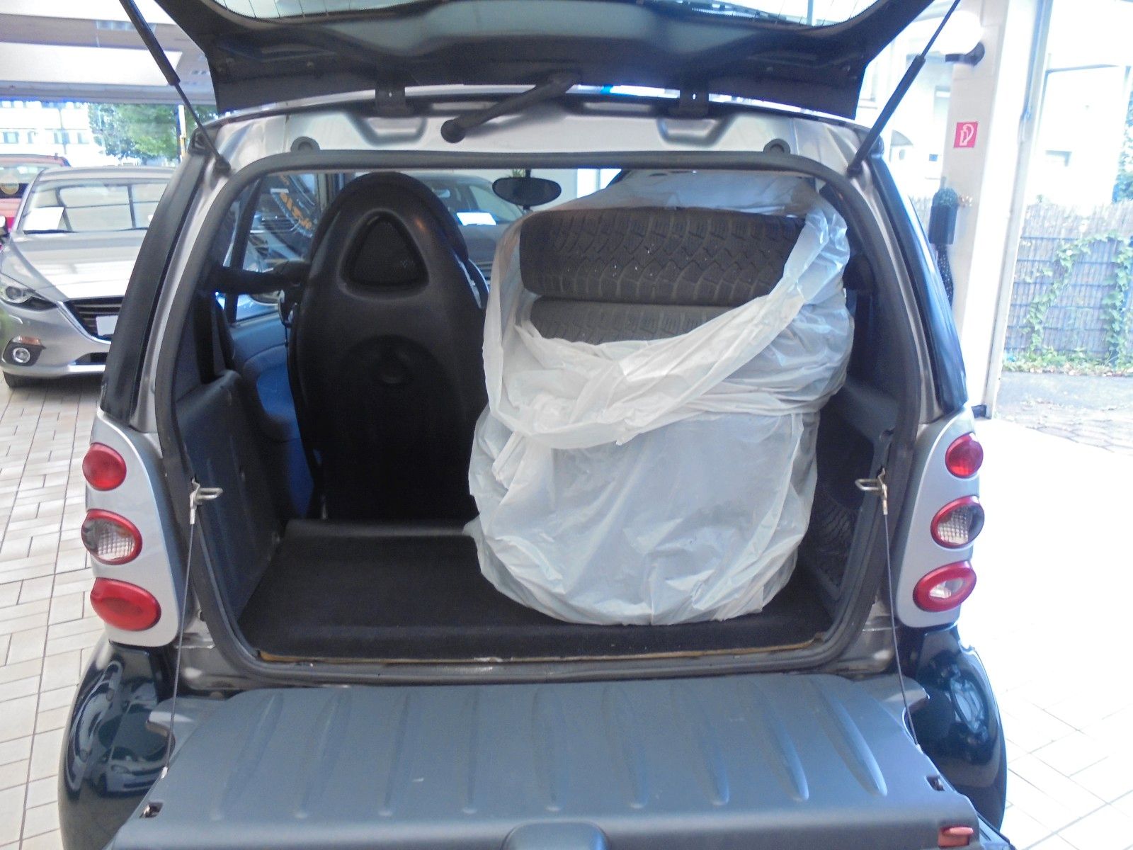 Fahrzeugabbildung Smart ForTwo Automatik/Klima/Panoramadach/Tüv neu/
