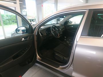 Fahrzeugabbildung Hyundai Tucson 1.6 GDi Turbo M/T 4 WD Style LED