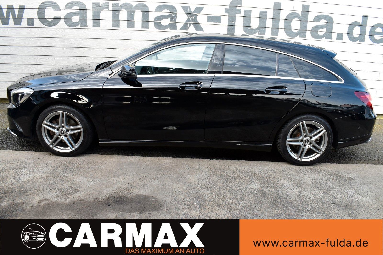 Fahrzeugabbildung Mercedes-Benz CLA 180 SB, Urban Leder,Navi,LED,8fach bereift!