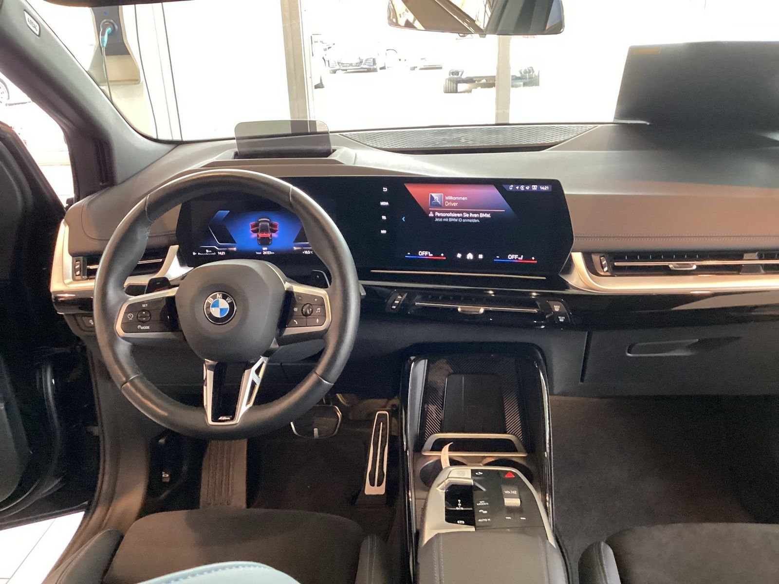 BMW 223 Active Tourer - Bild 8