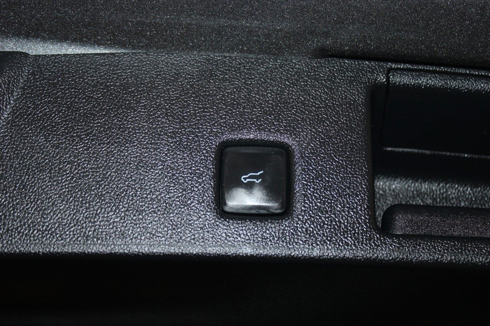 Fahrzeugabbildung Ford Kuga 2.5 PHEV Titanium LED Panodach WinterPaket