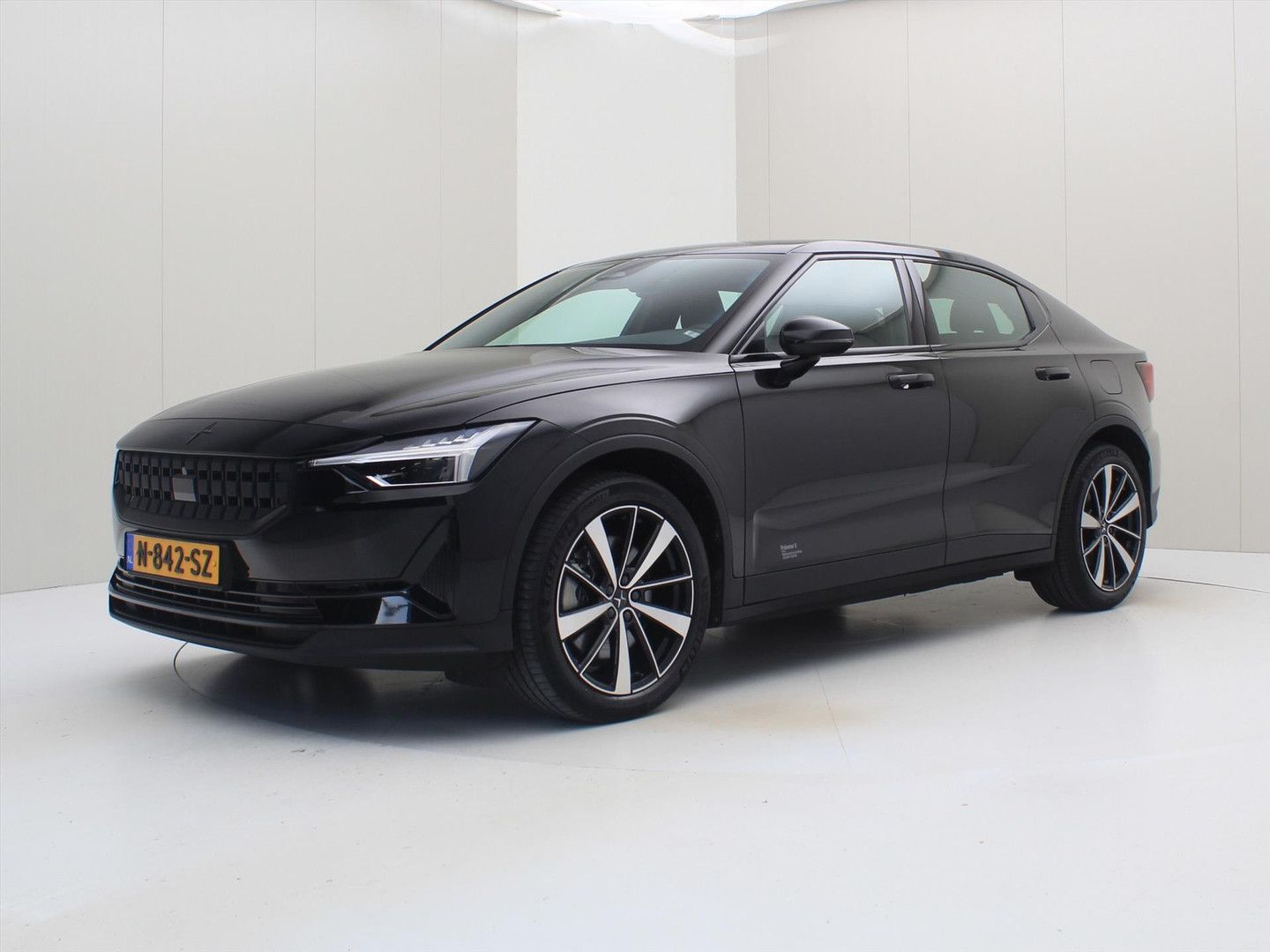 Polestar 2 165kW 64 kWh Standard Range Single motor 95,47