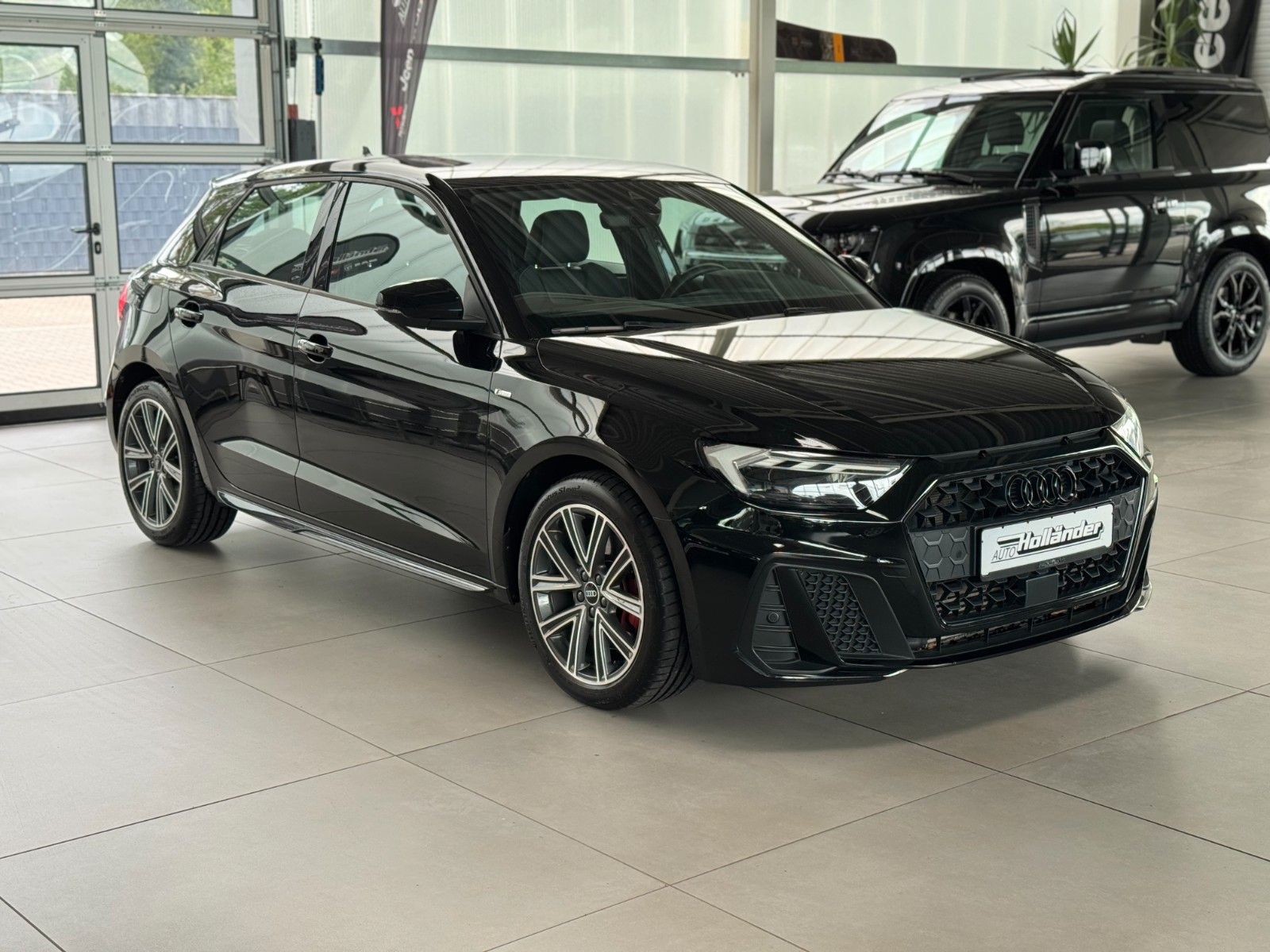 Fahrzeugabbildung Audi A1 Sportback 40 2.0TFSI 3x S-line Plus-Paket ACC