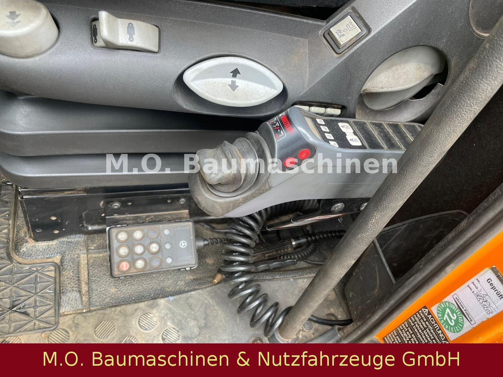 Fahrzeugabbildung Mercedes-Benz Actros 2544 / 6x2/