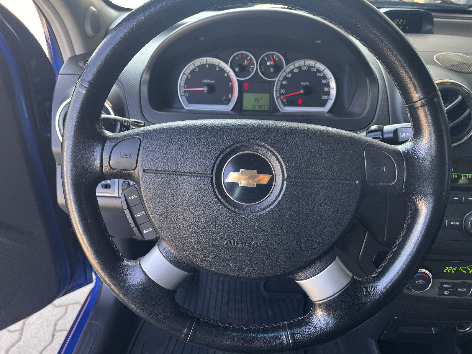 Fahrzeugabbildung Chevrolet Aveo Schrägheck LT 1.4 Automatik