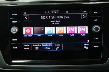 Volkswagen Touran 2.0 DSG R-Line 7-Sitze AHK Kamera