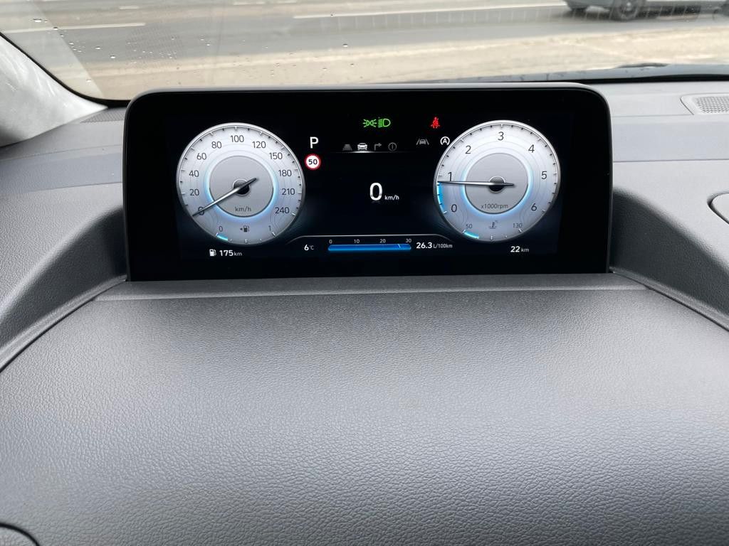 Fahrzeugabbildung Hyundai Staria 2.2 CRDi Automatik