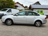 Ford Focus Lim. Ghia-2.0-Alu-Klima - Ford Focus aus 2007: Ghia