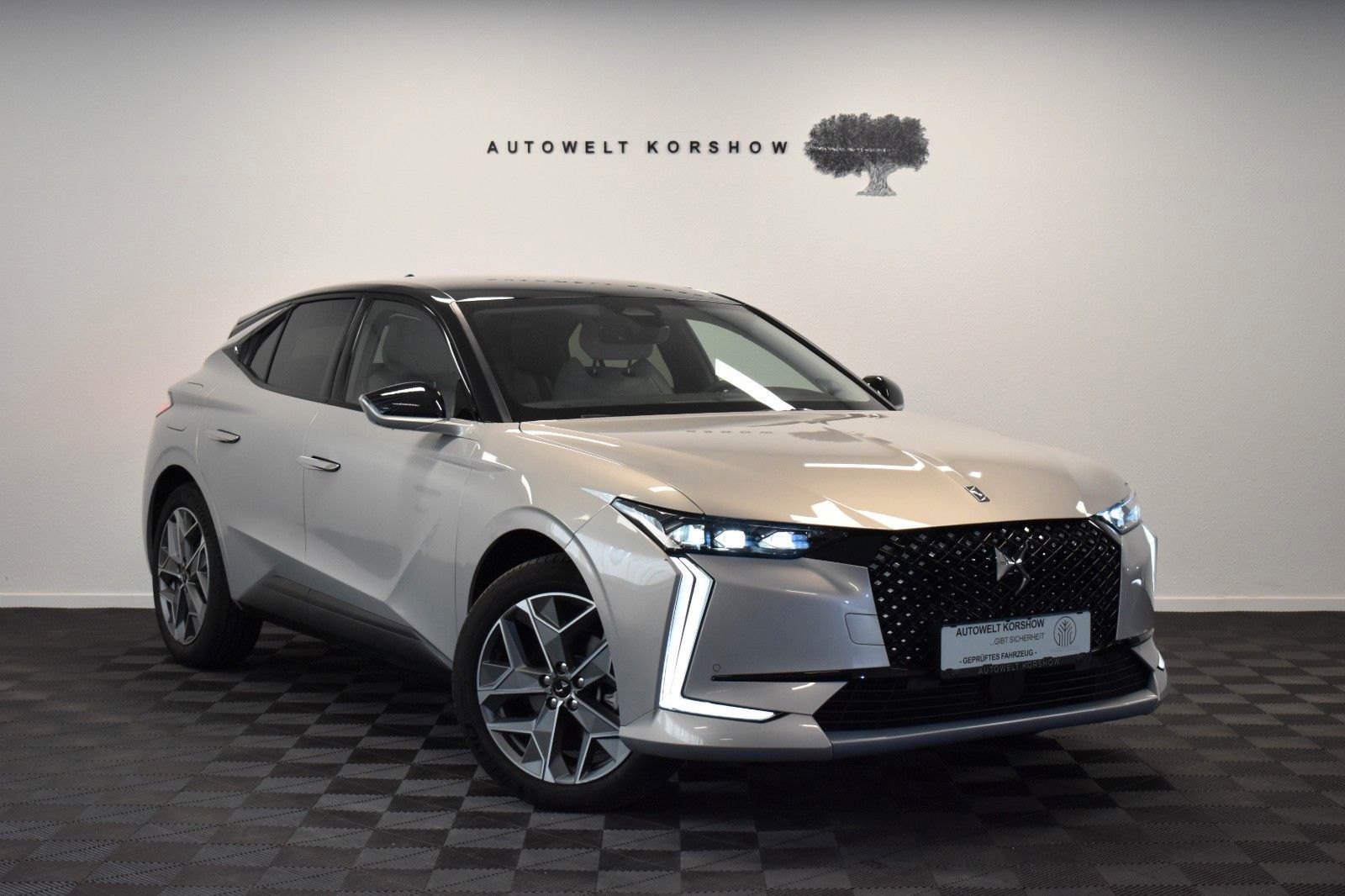 DS DS4