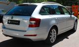 Skoda Octavia Combi Elegance Aut. PDC* KLIMA* LEDER - Skoda Octavia: Combi Elegance