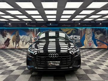 Audi Q8 - 2