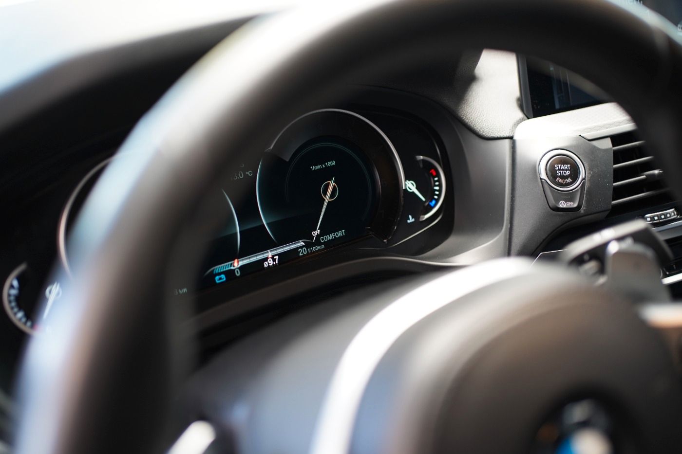 Fahrzeugabbildung BMW X4 xDrive 30i M Sport AHK+Standheizung+Head Up++