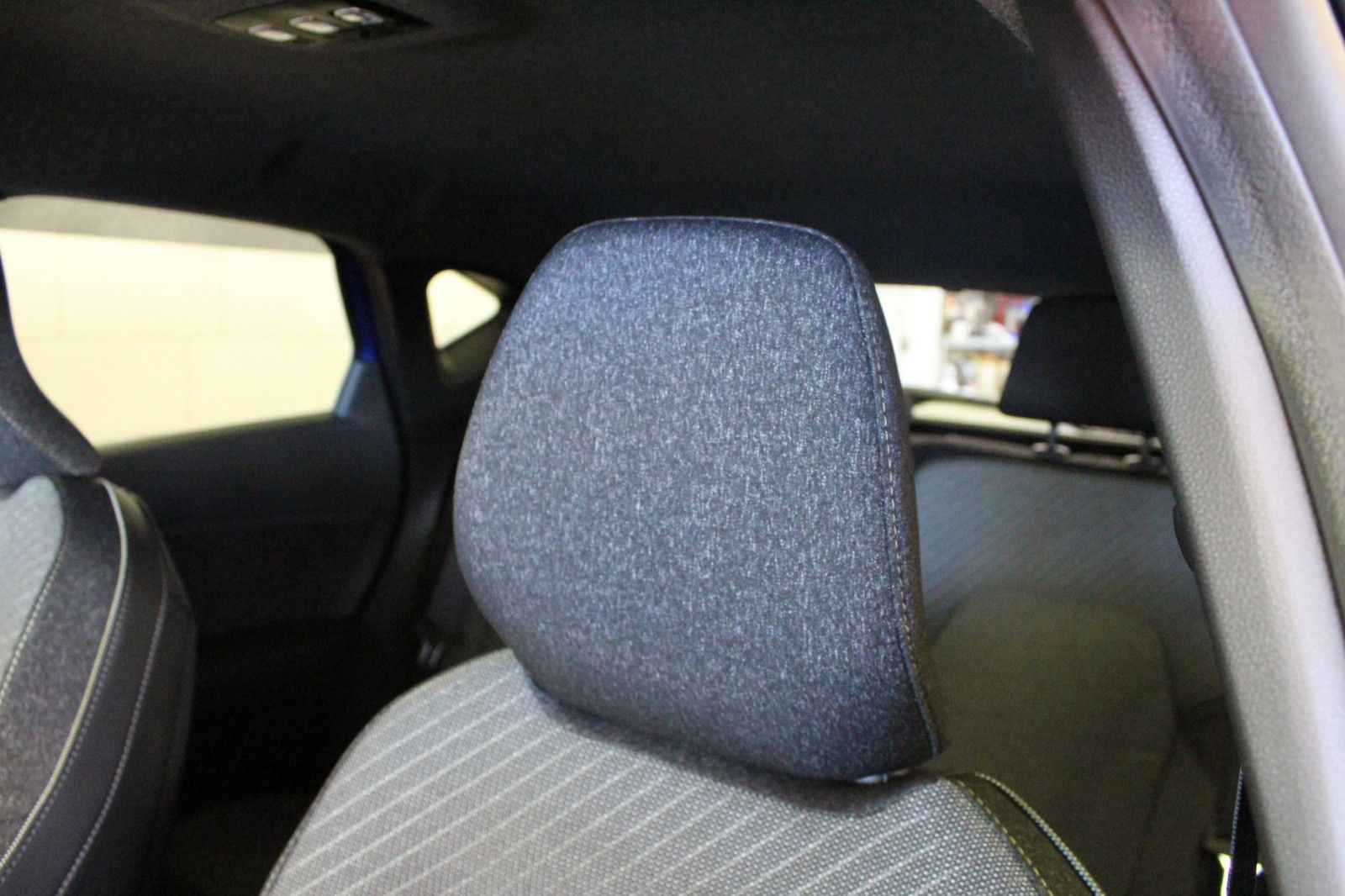 Fahrzeugabbildung Renault Captur Full Hybrid E-Tech 160 Techno *Winterp.*