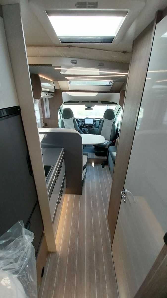 Fahrzeugabbildung Roller Team Zefiro 285 TL 2026 - Automatik 6.702€ sparen!