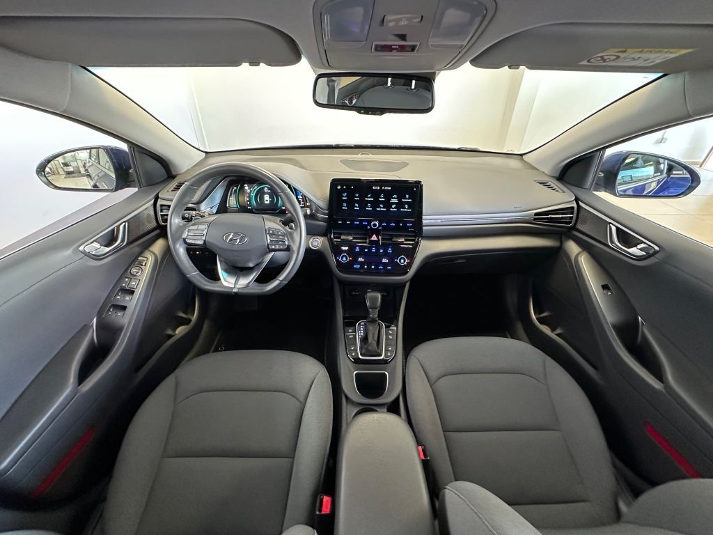 Fahrzeugabbildung Hyundai IONIQ Plug-in-Hybrid 1.6 GDI Style