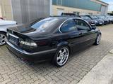 BMW 320 - BMW 320 mit Benzin-Antrieb: Sportwagen, Automatik