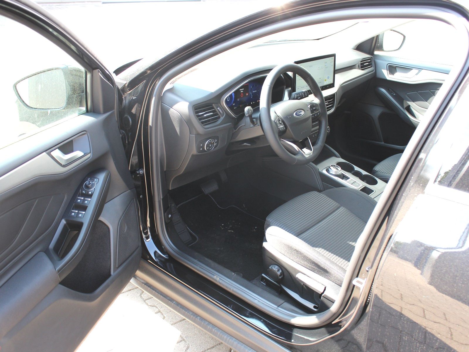 Fahrzeugabbildung Ford Focus Titanium X 1,5 EcoBlue