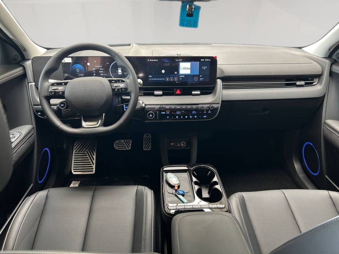 Fahrzeugabbildung Hyundai IONIQ 5  84 kWh(325 PS) UNIQ Panorama-Glasdach,