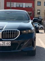 BMW 520i G60 LiveCockpitPro/Adap.LED/M-Paket/Shadow - BMW 520: 520i M Paket