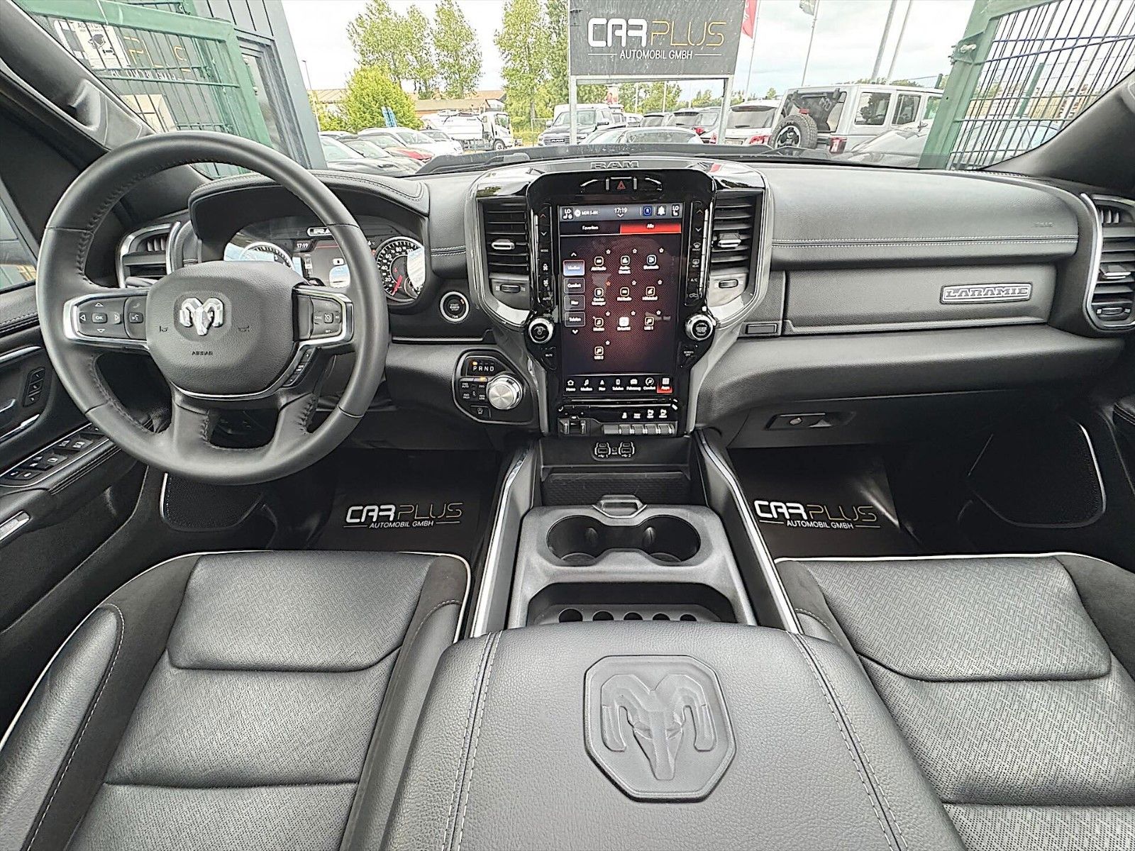 Fahrzeugabbildung Dodge RAM 5.7 V8 LARAMIE PUNISHER Offroad 4x4 *Pano*