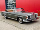 Mercedes-Benz 220 SE Cabrio, W 111, Restauriert - Mercedes-Benz: Cabrio, W111
