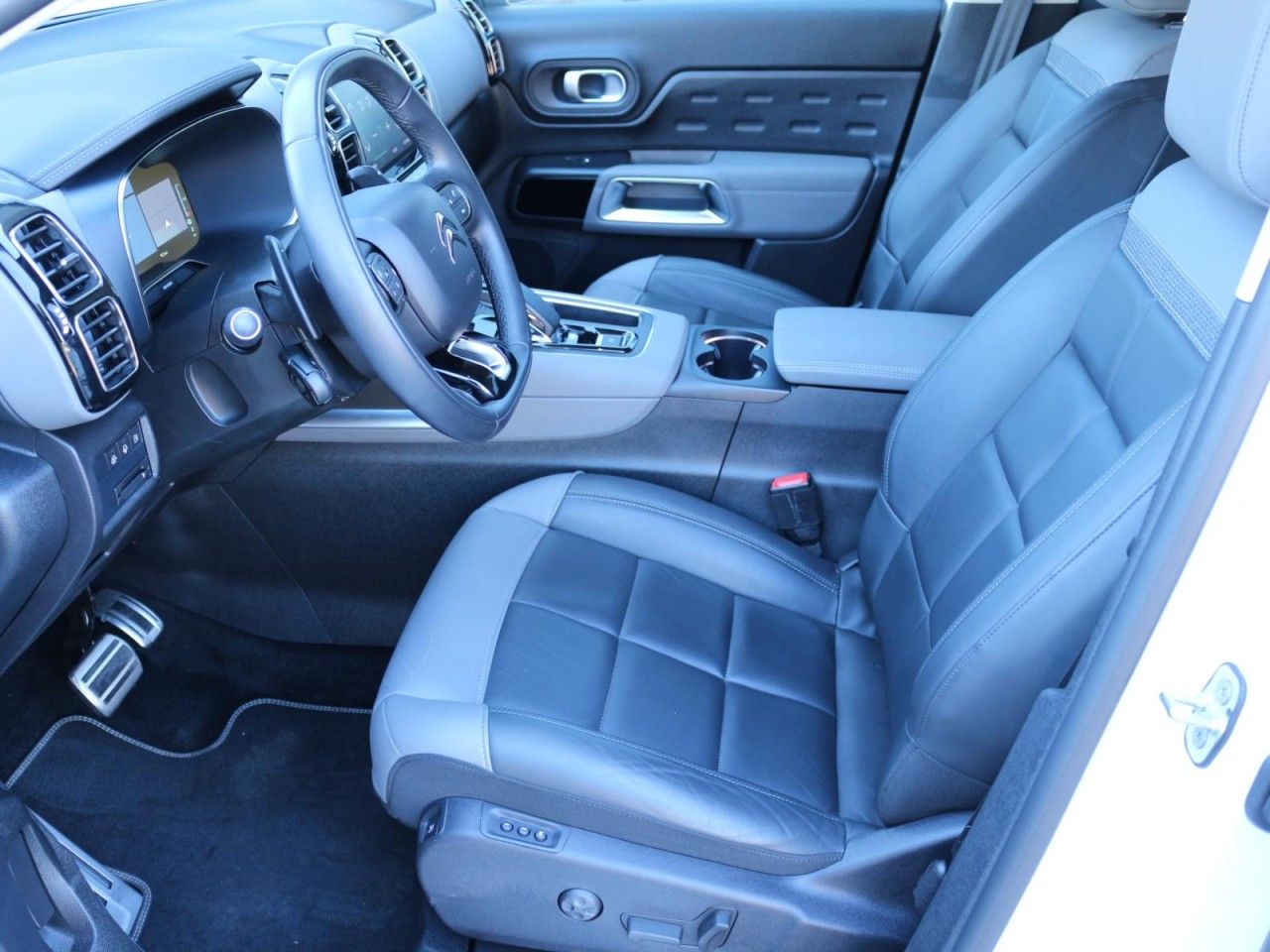 Fahrzeugabbildung Citroën C5 Aircross Shine Pack Hybrid