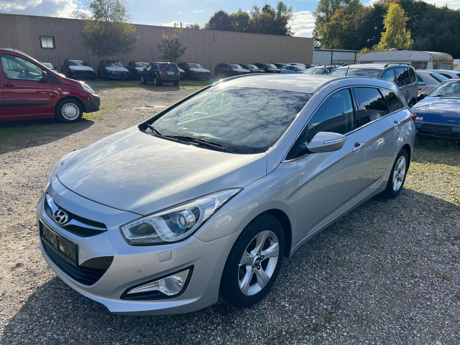 Hyundai i40 2013 — photo 26
