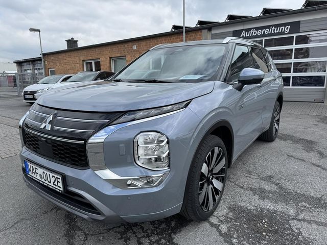 MITSUBISHI 2.4 4WD TOP 360° HUD Pano 20 Zoll