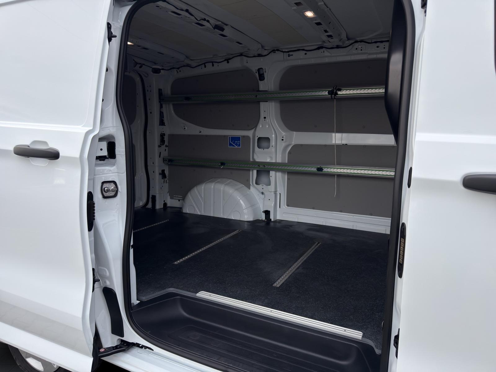Ford Transit Custom 320 L1 Trend FWD*1.HAND*NAVI*ACC