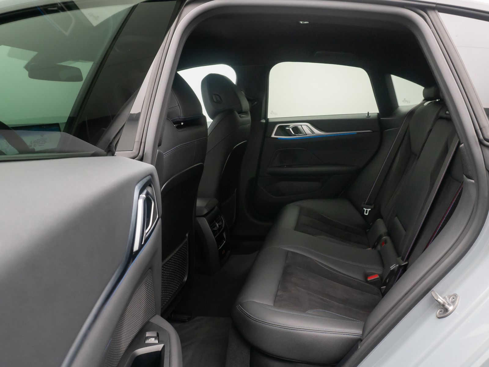 Fahrzeugabbildung BMW i4 eD35 Gran Coupè M Sport Pro Kamera DAB LED