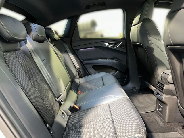 Q4 Sportback e-tron 55 QUATT S LINE MATRIX+AHK+P