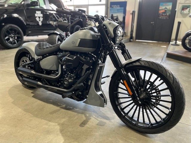 Fahrzeugabbildung Harley-Davidson FXBR Breakout 117cui Gray Thunder Umbau