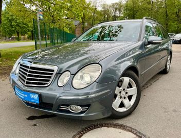Mercedes E 220 - 1