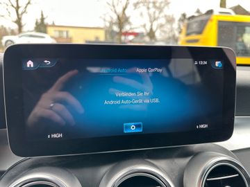 Fahrzeugabbildung Mercedes-Benz GLC 220d 4Matic AMG*Panorama*MBUX*Ambiente*