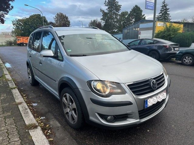 Volkswagen Touran 1.4 Crossn +Automatik+7 Sitze+Klima