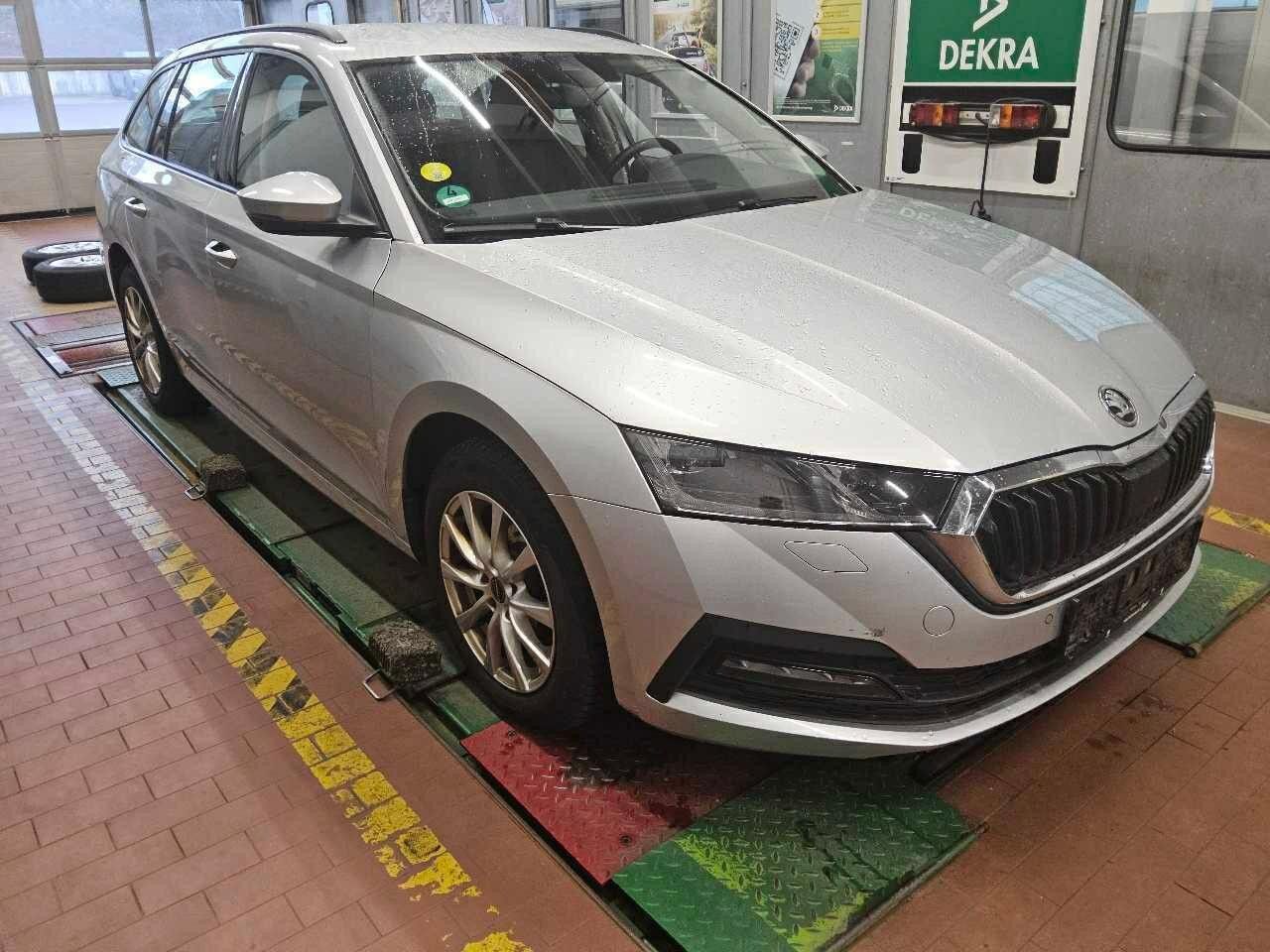 Skoda Octavia - 1