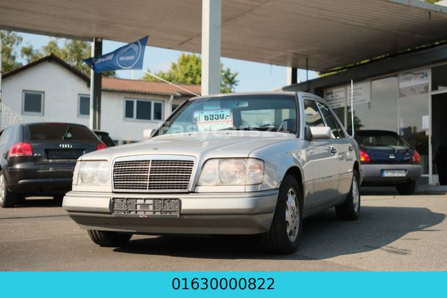 Mercedes-Benz 220 Top Zustand