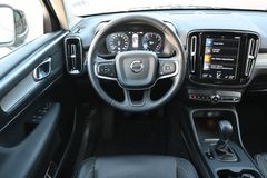 Fahrzeugabbildung Volvo XC40 T3 Schalter Inscription*RFK*FSHZG*BLIS*AHK