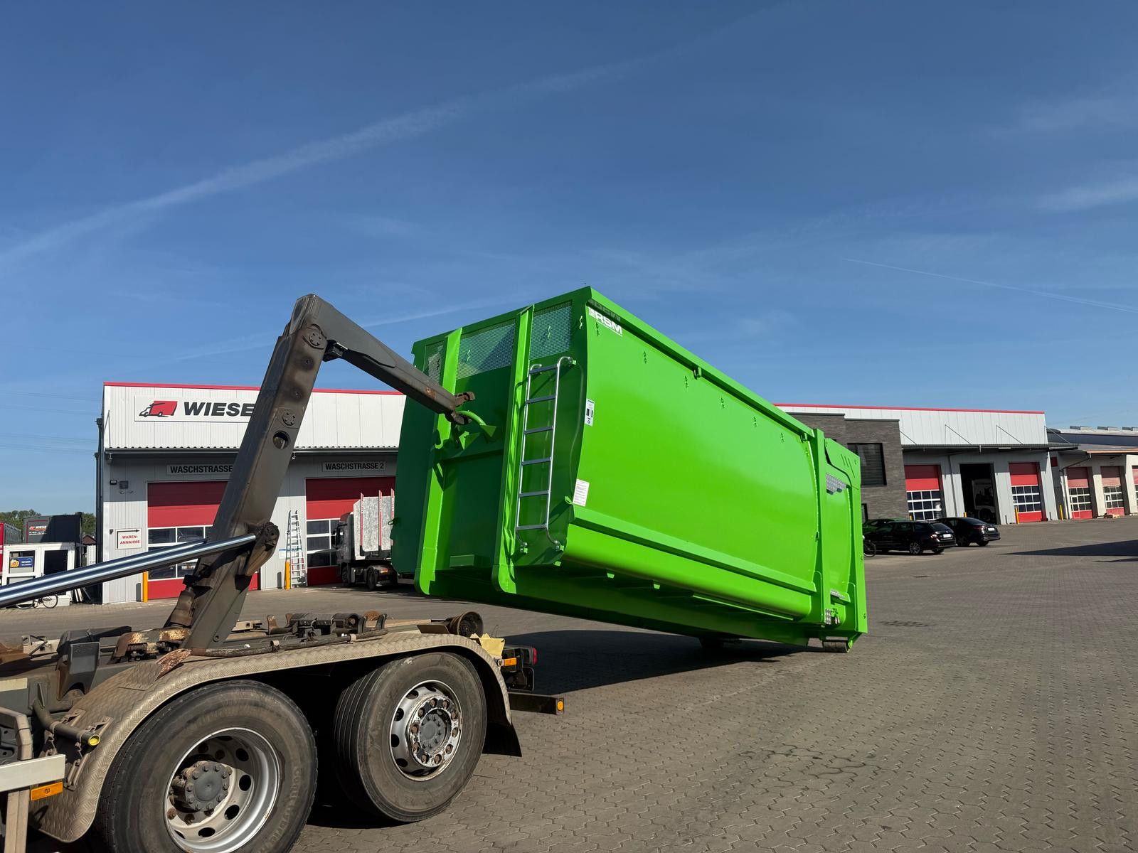 Fahrzeugabbildung Andere RSM Abrollcontainer 38m³ mit hydr. Heckklappe