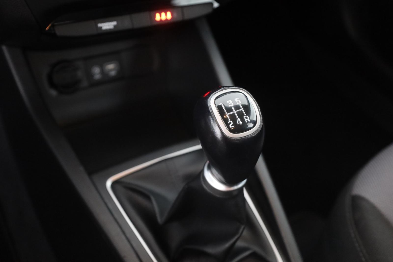 Hyundai i20 1.2 Select Tempomat Klima USB AUX Spurhalte, миниатюра 14