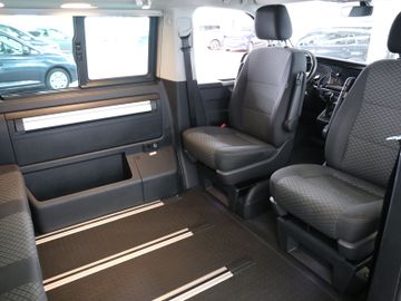 Volkswagen T6.1 California BEACH 2.0TDI DSG LED AHK STANDHZ