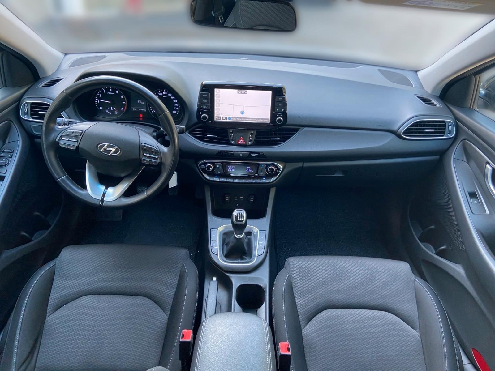 Hyundai i30 1.0 T-GDI Intro