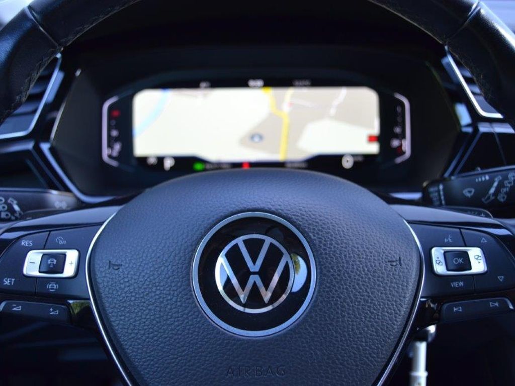 Touran 2.0 TDI 150 PS DSG R-Line Black-Style AHK