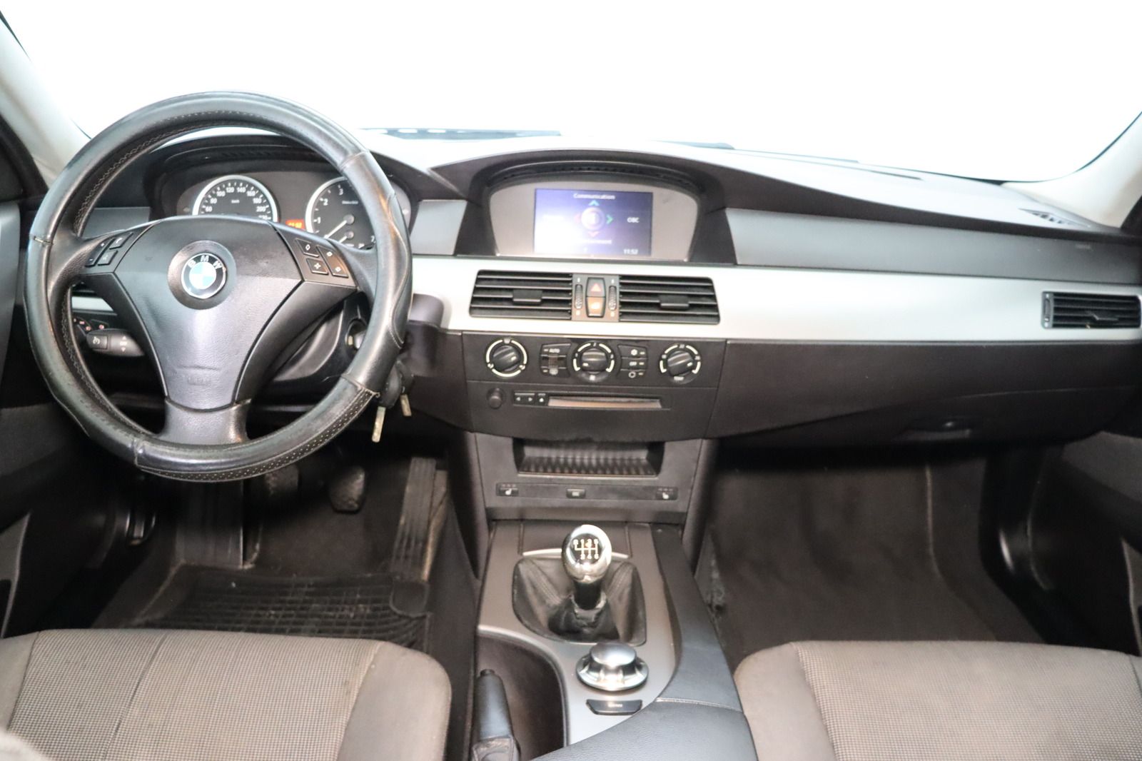 Fahrzeugabbildung BMW 520 i * Sitzhzg. * Tempomat